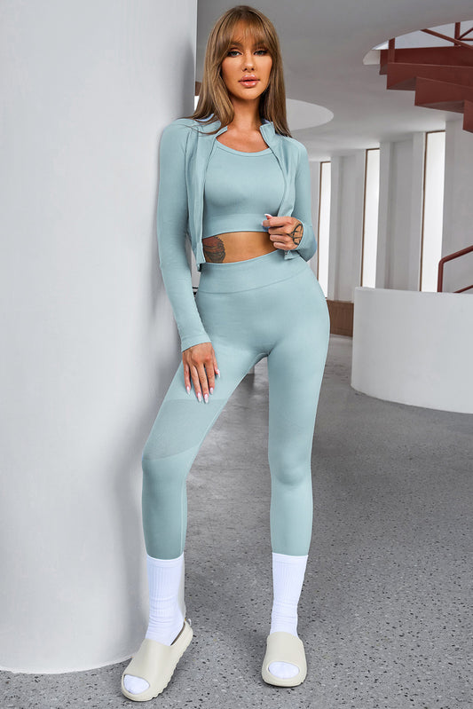 Stylish tank cropped active top and pants set, designed for comfort and a sporty, chic look.