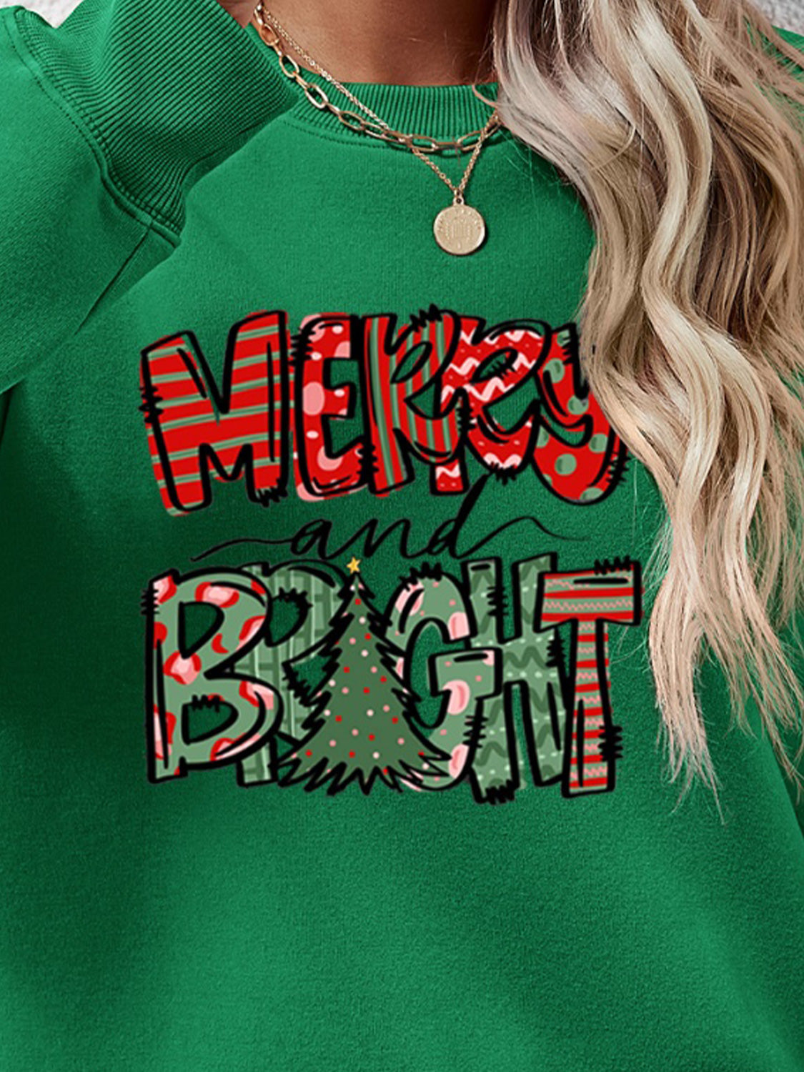 Festive ‘MERRY AND BRIGHT’ long sleeve sweatshirt, perfect for holiday cheer and cozy style.
